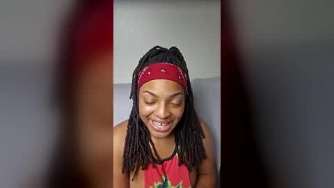 miasmiles21 online show from July 2, 9:48 am