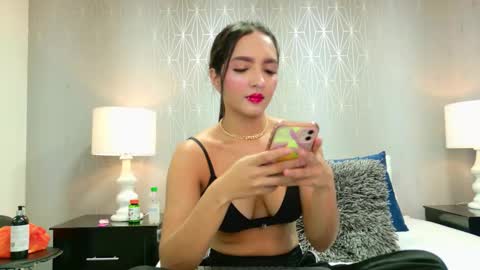 Mia Sweetth online show from October 29, 12:42 pm