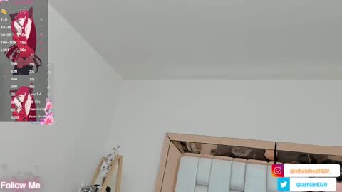 Snapshot of miavillalobos_ chatting on March 4, 11:54 pm Mia Villalobos online show from March 4, 11:54 pm