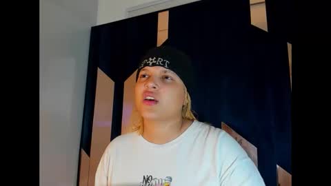 michell_rs online show from December 17, 3:11 am