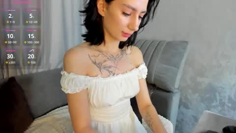 Snapshot of michelle_murray chatting on October 13, 1:41 am ichelle online show from October 13, 1:41 am