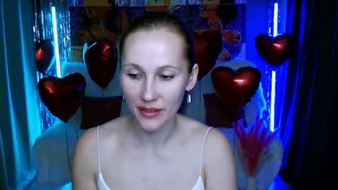 Snapshot of michelleortis chatting on February 20, 1:30 pm MichelleOrtis online show from February 20, 1:30 pm