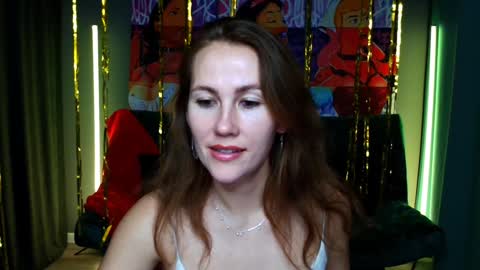 Snapshot of michelleortis chatting on December 21, 1:42 pm MichelleOrtis online show from December 21, 1:42 pm