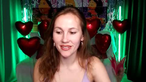 Snapshot of michelleortis chatting on February 15, 1:49 pm MichelleOrtis online show from February 15, 1:49 pm