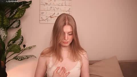 mickeydior online show from April 29, 1:25 pm