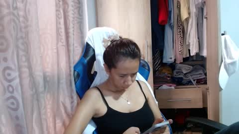 Snapshot of miculohot chatting on February 27, 12:13 pm vanesa sexy online show from February 27, 12:13 pm