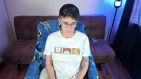 Blue online show from June 2, 3:46 pm