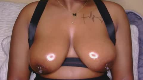 Kelly online show from November 22, 6:32 pm