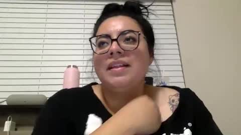 midnightbruja111 online show from October 25, 5:15 am