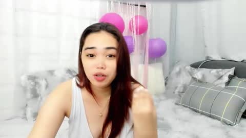 Snapshot of midnightbunny_ chatting on October 10, 7:08 pm Bunny 3 online show from October 10, 7:08 pm