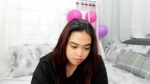 Snapshot of midnightbunny_ chatting on October 15, 9:45 am Bunny 3 online show from October 15, 9:45 am