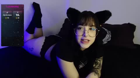 Snapshot of midnightkitten_ chatting on October 14, 10:56 pm Nana online show from October 14, 10:56 pm