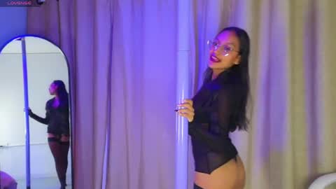 miel_ambar online show from May 21, 2:26 pm