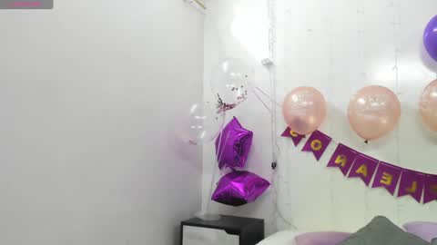 miel_gomez online show from December 9, 11:58 am