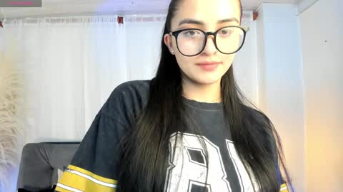 miel_gomez online show from February 3, 9:07 pm