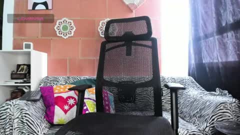 miia_lovve online show from May 5, 6:55 pm