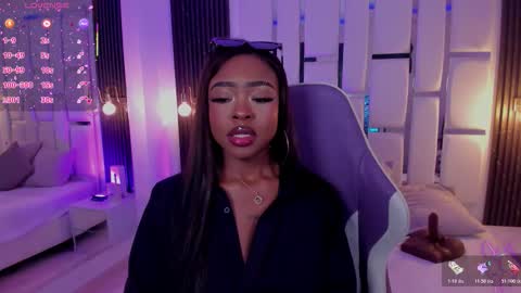 Miia Schwarz  online show from October 20, 4:15 am