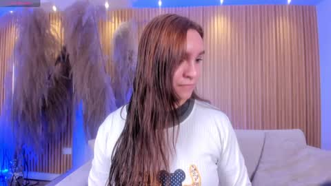 Snapshot of miia_taylors chatting on December 20, 11:21 am Miia 3 online show from December 20, 11:21 am