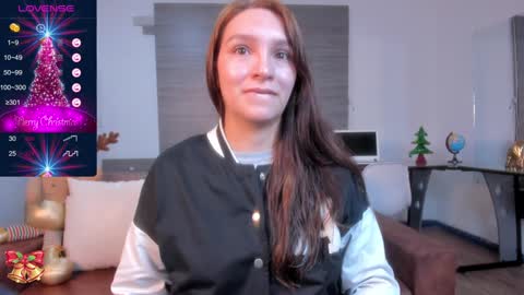 Snapshot of miia_taylors chatting on December 10, 12:27 pm Miia 3 online show from December 10, 12:27 pm
