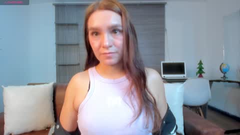 Snapshot of miia_taylors chatting on December 13, 12:06 pm Miia 3 online show from December 13, 12:06 pm