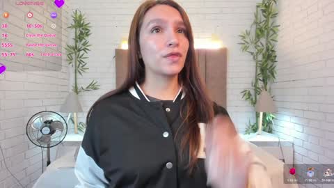 Snapshot of miia_taylors chatting on February 3, 11:53 am Miia 3 online show from February 3, 11:53 am