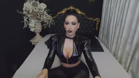 Mikaela online show from November 9, 6:20 am