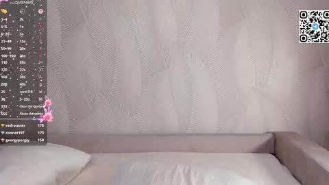 Angel girl online show from March 9, 2:15 am