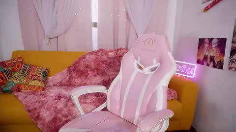 Mika online show from November 4, 11:15 am