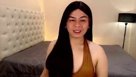 Theresa Luna online show from January 20, 7:04 pm