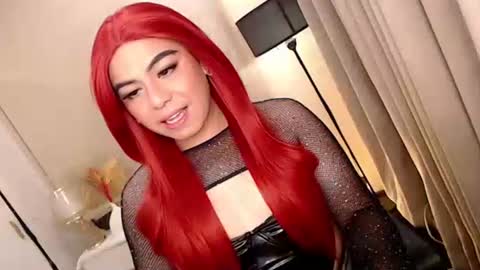 Theresa Luna online show from November 16, 4:40 pm