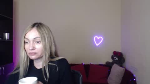 Adalina online show from April 7, 6:10 pm