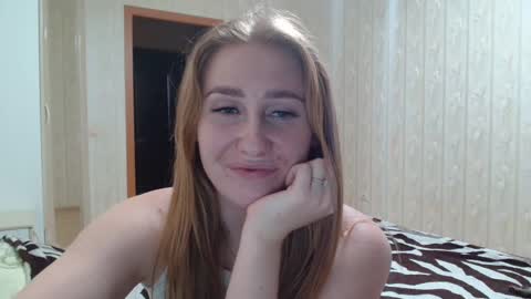 Snapshot of miku_sanders2 chatting on December 13, 6:49 pm miku_sanders2 online show from December 13, 6:49 pm