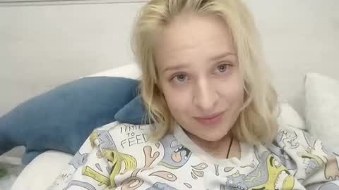 Mila 420 online show from September 29, 7:30 pm