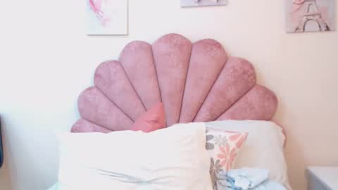 mila_adamss online show from May 31, 6:09 pm