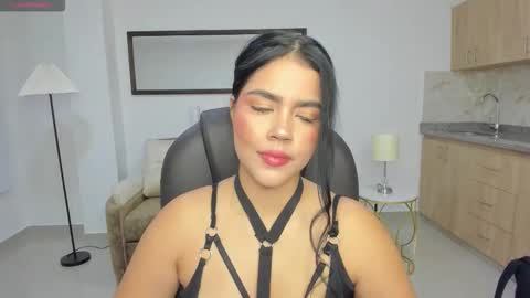 Snapshot of mila_blaze chatting on October 21, 2:37 am mila_blaze online show from October 21, 2:37 am