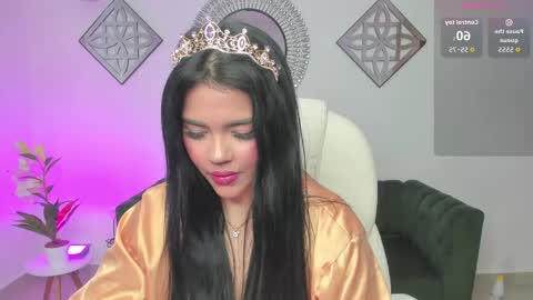 Snapshot of mila_blaze chatting on October 6, 5:35 am mila_blaze online show from October 6, 5:35 am