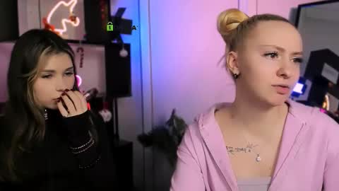 mila_glow online show from January 13, 7:18 pm