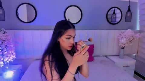 mila_hank online show from November 17, 12:39 pm