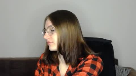 mila_keyy online show from May 23, 8:18 pm