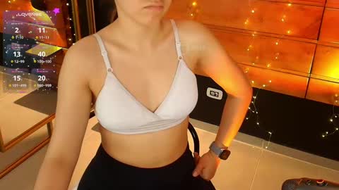 Snapshot of mila_kiitty chatting on March 7, 11:18 am Milena online show from March 7, 11:18 am