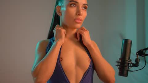 Snapshot of mila_may_ chatting on September 26, 10:51 pm mila may online show from September 26, 10:51 pm