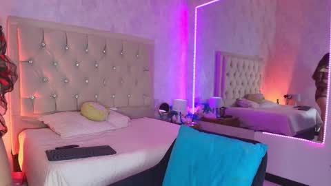  MILA    online show from January 15, 3:34 am