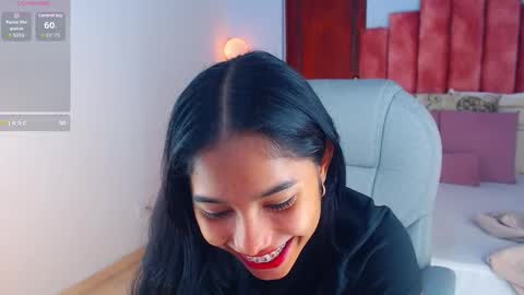 Snapshot of milaa_star chatting on October 18, 4:15 am milaa_star online show from October 18, 4:15 am