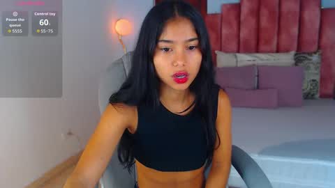 Snapshot of milaa_star chatting on October 23, 4:07 am milaa_star online show from October 23, 4:07 am