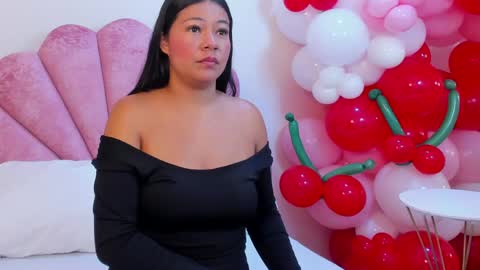 mila online show from April 18, 11:13 am