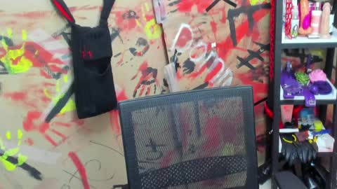 M I L A online show from March 29, 3:44 pm