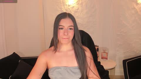 Mila online show from November 11, 2:07 am