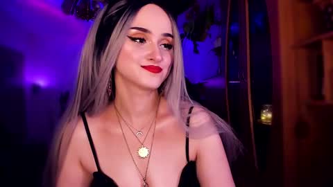 MiladyJolie online show from February 6, 1:05 am