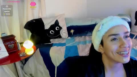 Milane online show from March 11, 6:06 am