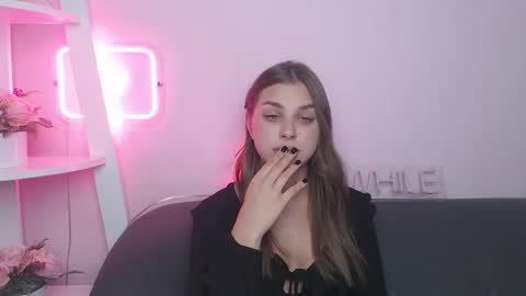 Snapshot of milanaangelas chatting on September 15, 12:57 pm milanaangelas online show from September 15, 12:57 pm